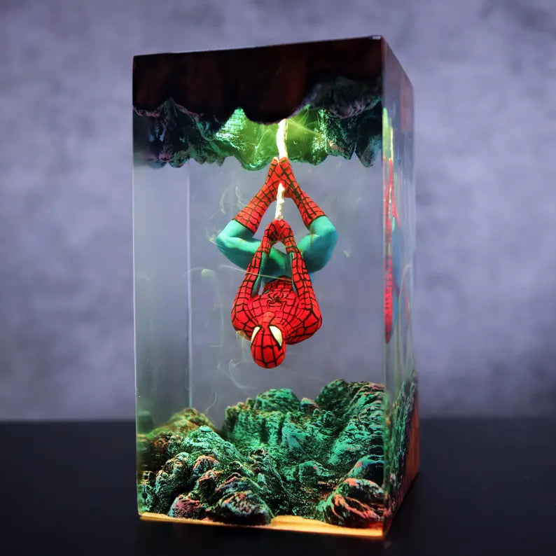 Lampe résine Spiderman