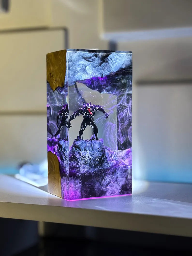 Lampe résine Venom