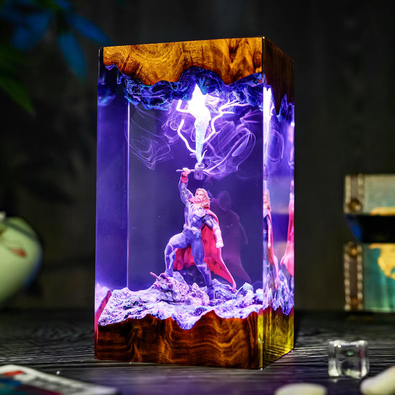 Lampe résine Thor