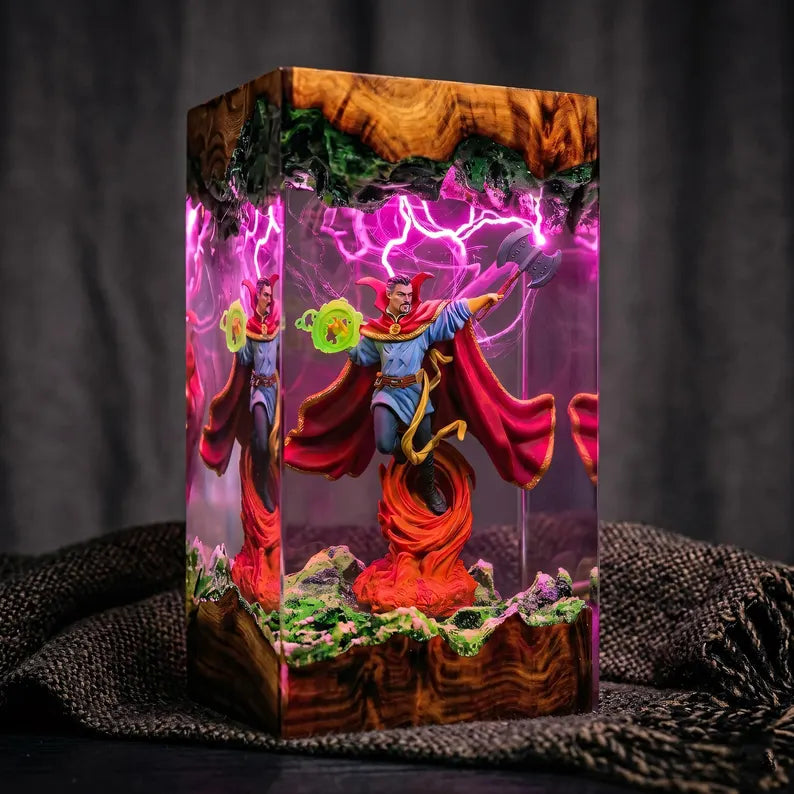 Lampe résine Dr Strange
